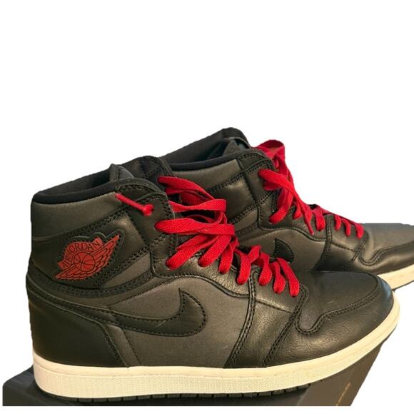 Nike Air Jordan 1 Retro MENS High OG Black Satin Gym Red Size 9 LIGHTLY WORN!! - Picture 12 of 15